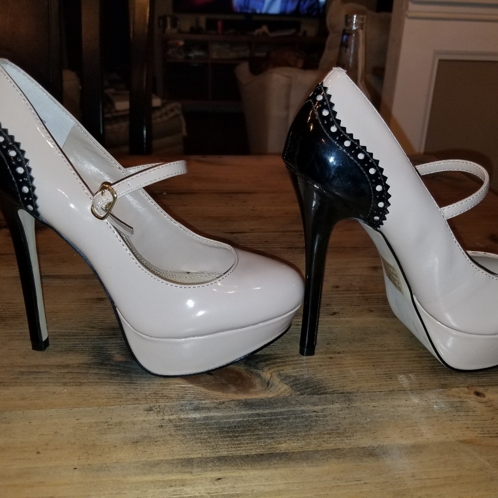 Bakers Misty Platform Pump